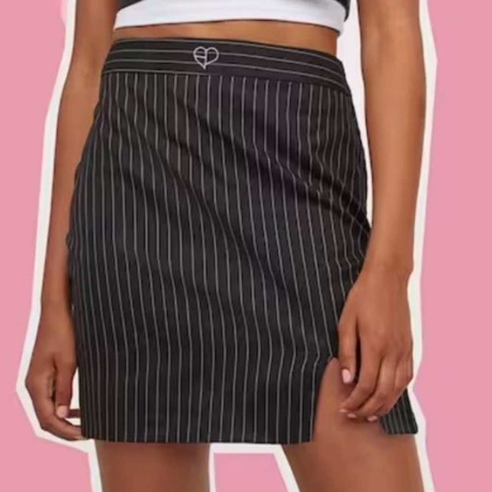 Blackpink x H&M Skirt